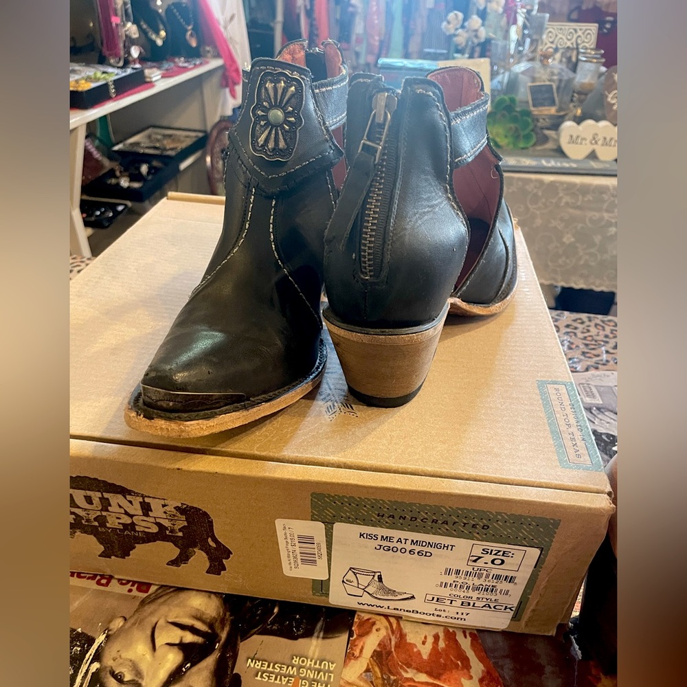 Lane Boots “booties” kiss me at midnight western booties